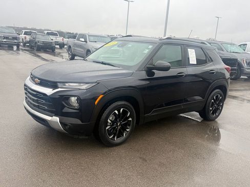 Used 2021 Chevrolet TrailBlazer LT w/ Sun and Liftgate Package image 38