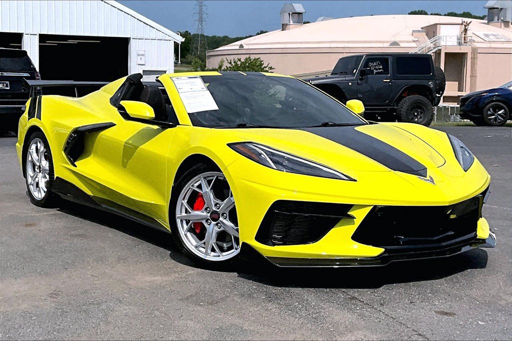 Used 2023 Chevrolet Corvette Stingray Premium Conv w/ Stealth Interior Trim Package RWD image 32