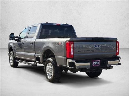 Used 2025 Ford F250 XLT image 7