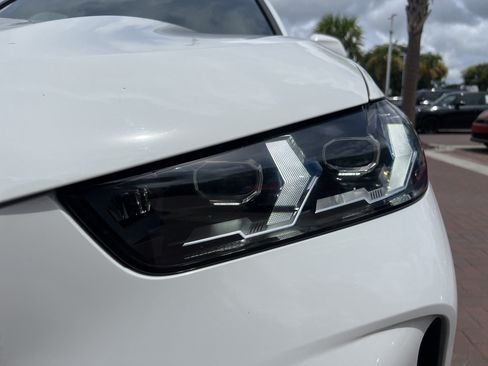 Used 2024 BMW X5 xDrive40i w/ Premium Package AWD/4WD image 6