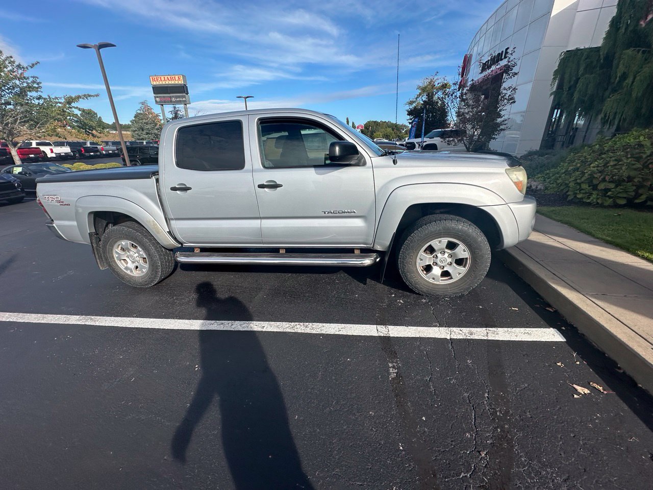 Used 2011 Toyota Tacoma 4x4 Double Cab w/ TRD Off-Road Pkg image 8
