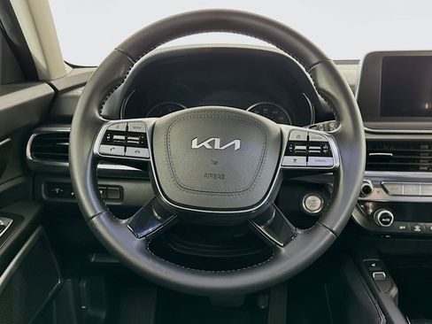 Used 2022 Kia Telluride S FWD image 18