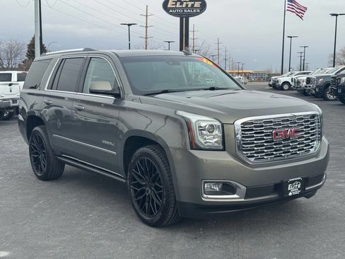 Used 2018 GMC Yukon Denali w/ Denali Ultimate Package image 3