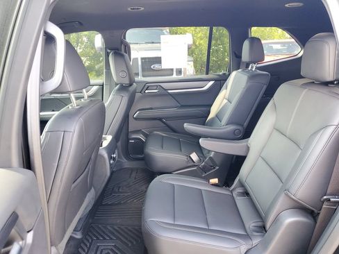 Used 2024 GMC Acadia Elevation w/ Black Edition FWD image 14
