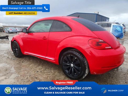 Used 2013 Volkswagen Beetle 2.5 image 3