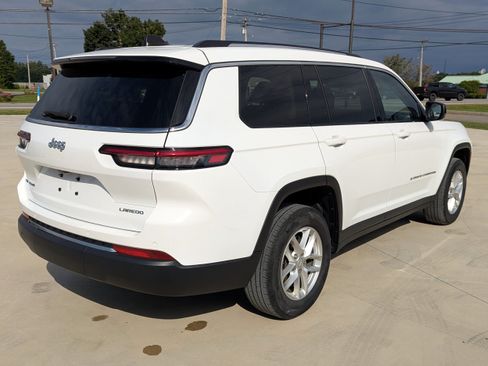 Used 2023 Jeep Grand Cherokee L Laredo w/ Luxury Tech Group I AWD/4WD image 6