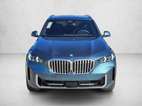 Certified 2026 BMW X5 sDrive40i w/ Climate Comfort Package RWD image 2