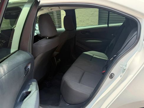 Used 2024 Toyota Corolla LE FWD image 30