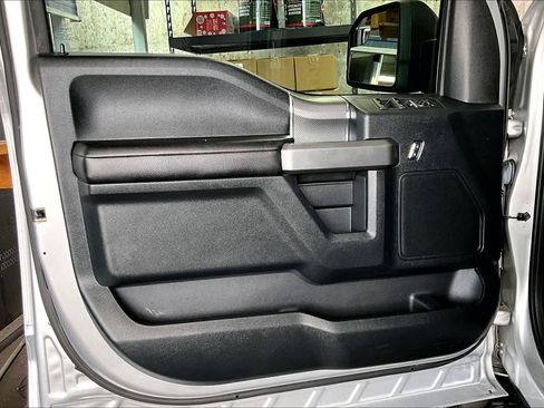 Used 2016 Ford F150 XLT w/ Equipment Group 302A Luxury image 22