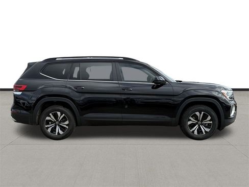 New 2026 Volkswagen Atlas SE image 4