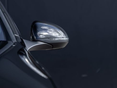 Used 2025 Mercedes-Benz C 300 Sedan image 15