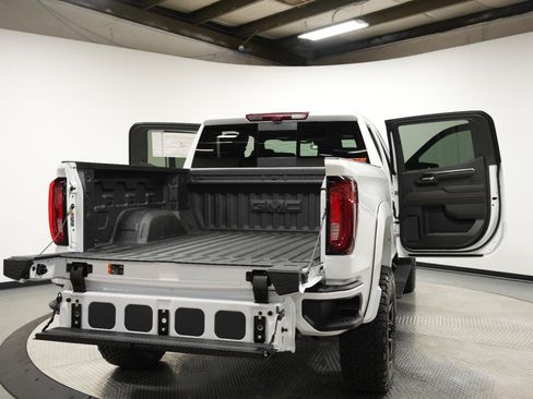 New 2026 GMC Sierra 1500 AT4 w/ AT4 Premium Package AWD/4WD image 14