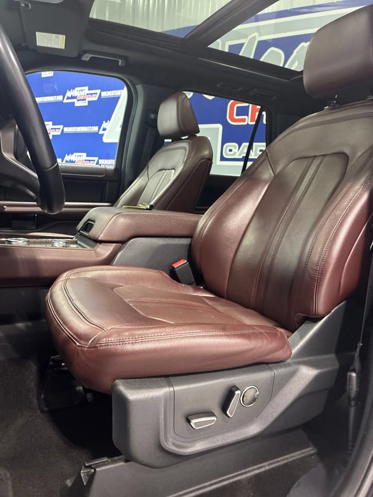 Used 2022 Ford Expedition Max Limited AWD/4WD image 13