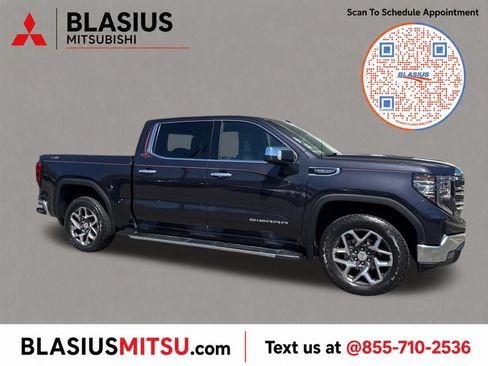 Used 2023 GMC Sierra 1500 SLT w/ SLT Premium Package AWD/4WD image 1