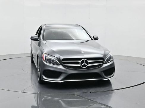 Used 2017 Mercedes-Benz C 300 4MATIC Sedan image 4