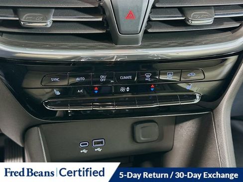 Used 2025 Buick Encore GX Avenir w/ Avenir Technology Package image 23