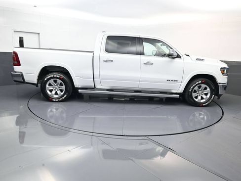 Used 2022 RAM 1500 Laramie AWD/4WD image 2
