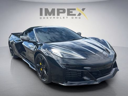 Used 2025 Chevrolet Corvette Z06 w/ Stealth Interior Trim Package RWD image 7