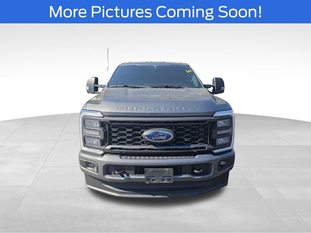 Used 2023 Ford F250 XLT w/ XLT Premium Package AWD/4WD image 2