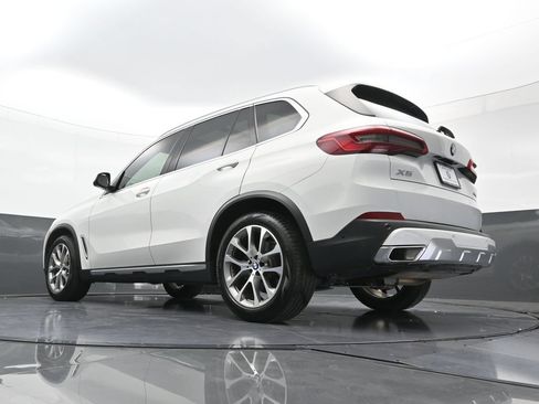 Used 2019 BMW X5 xDrive40i AWD/4WD image 25