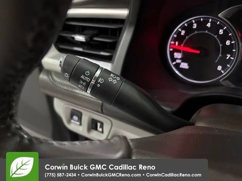 Used 2017 GMC Acadia SLT FWD image 31