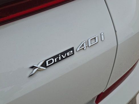 Used 2026 BMW X6 xDrive40i AWD/4WD image 13