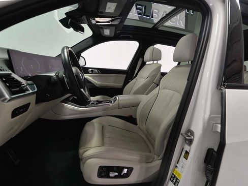 Certified 2024 BMW X5 xDrive40i w/ M Sport Package image 8
