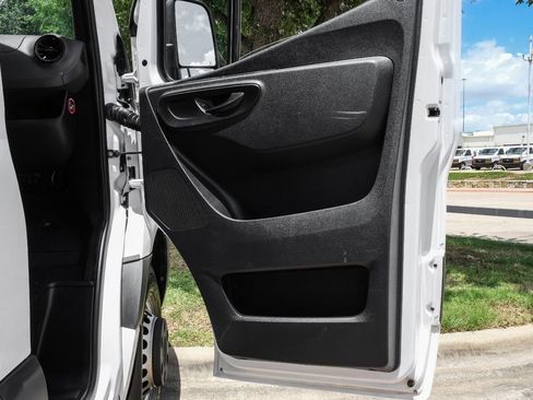 Used 2019 Mercedes-Benz Sprinter 170 Cargo image 35