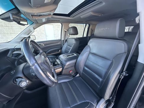 Used 2019 GMC Yukon XL Denali w/ Denali Ultimate Package image 20