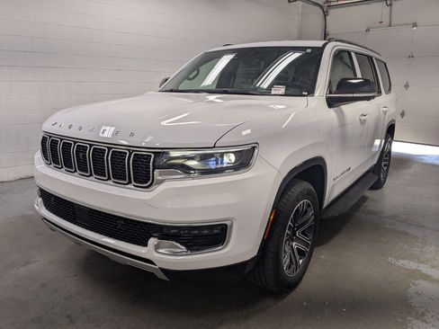 New 2025 Jeep Wagoneer Series II w/ Convenience Group I image 9