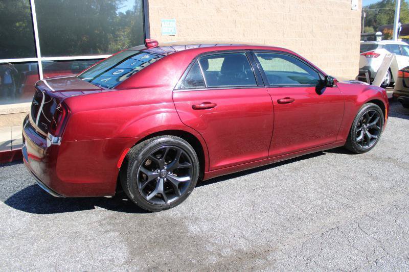 Used 2021 Chrysler 300 S RWD image 4