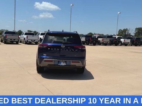 Used 2026 Nissan Pathfinder SL w/ Cargo Package FWD image 8