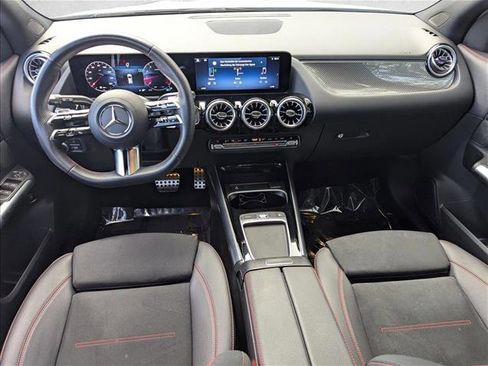 Certified 2025 Mercedes-Benz GLA 250 image 18