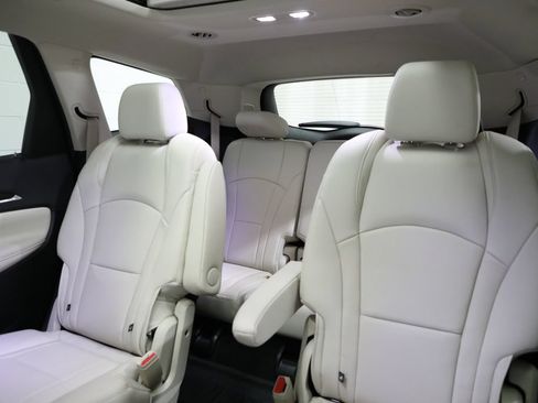 Certified 2023 Buick Enclave Essence w/ Experience Buick Package AWD/4WD image 15