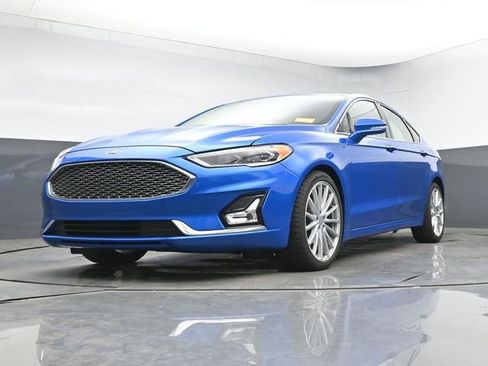 Used 2019 Ford Fusion Titanium FWD image 13