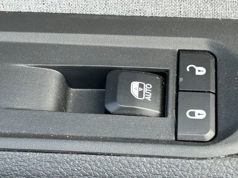 Used 2025 Jeep Compass Sport AWD/4WD image 32