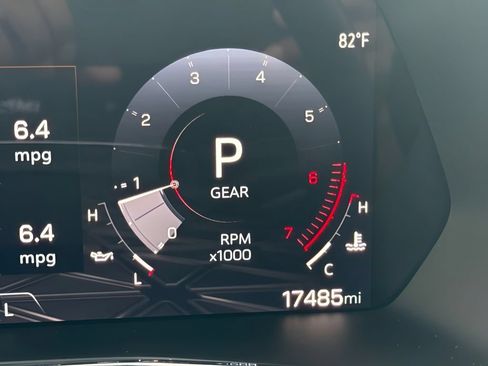 Used 2024 GMC Canyon Elevation w/ Elevation Premium Package AWD/4WD image 15