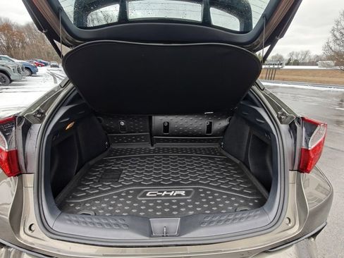 Certified 2021 Toyota C-HR LE image 16