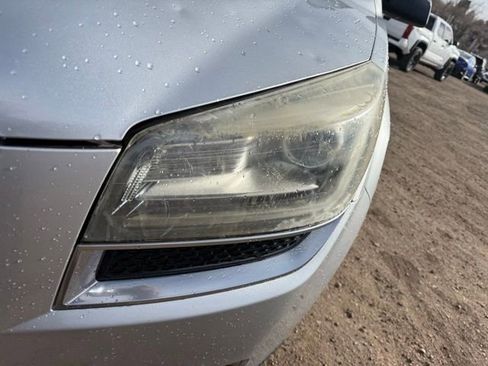 Used 2013 GMC Acadia SLE image 10