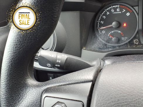 Used 2023 Toyota Tacoma SR image 21