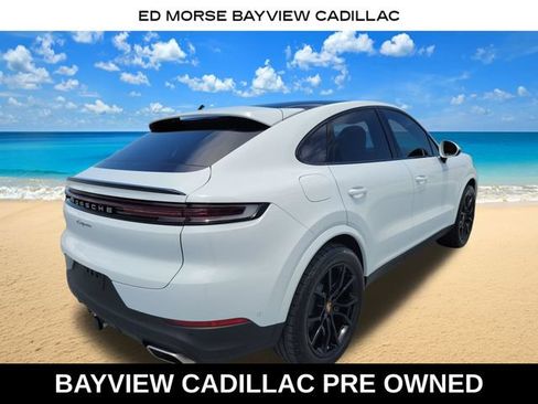 Used 2025 Porsche Cayenne Coupe AWD/4WD image 4