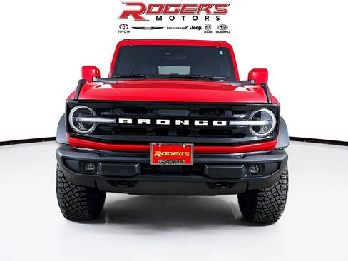 Used 2024 Ford Bronco Outer Banks AWD/4WD image 2