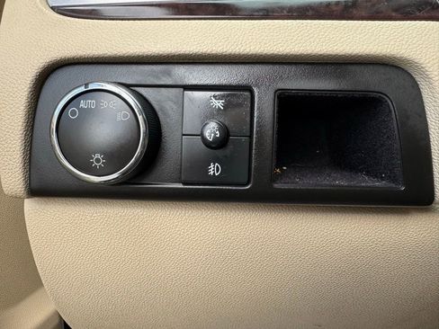 Used 2007 Cadillac Escalade ESV Base w/ Climate Package image 15