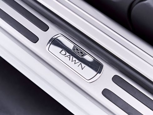 Used 2020 Rolls-Royce Dawn RWD image 51