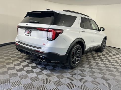 New 2026 Ford Explorer ST w/ Sun And Sound Package AWD/4WD image 5