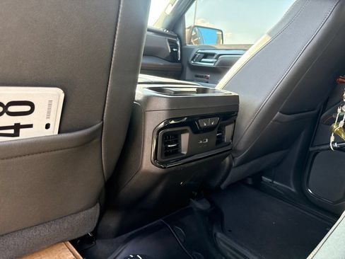 Used 2022 GMC Sierra 1500 AT4 w/ AT4 Premium Package AWD/4WD image 18