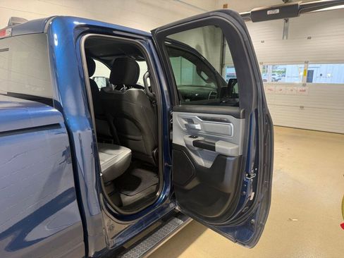 Used 2021 RAM 1500 Big Horn AWD/4WD image 12