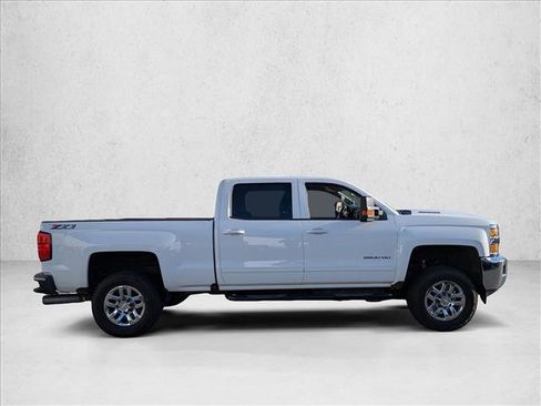 Used 2019 Chevrolet Silverado 2500 LT image 4