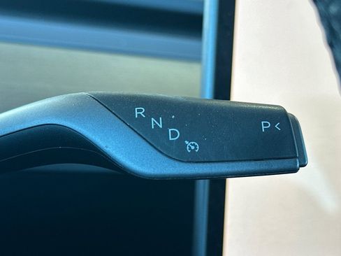 Used 2023 Tesla Model 3 Standard Range RWD image 17