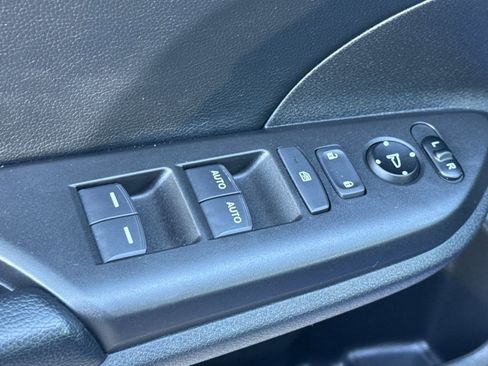 Used 2018 Honda Civic Touring image 12